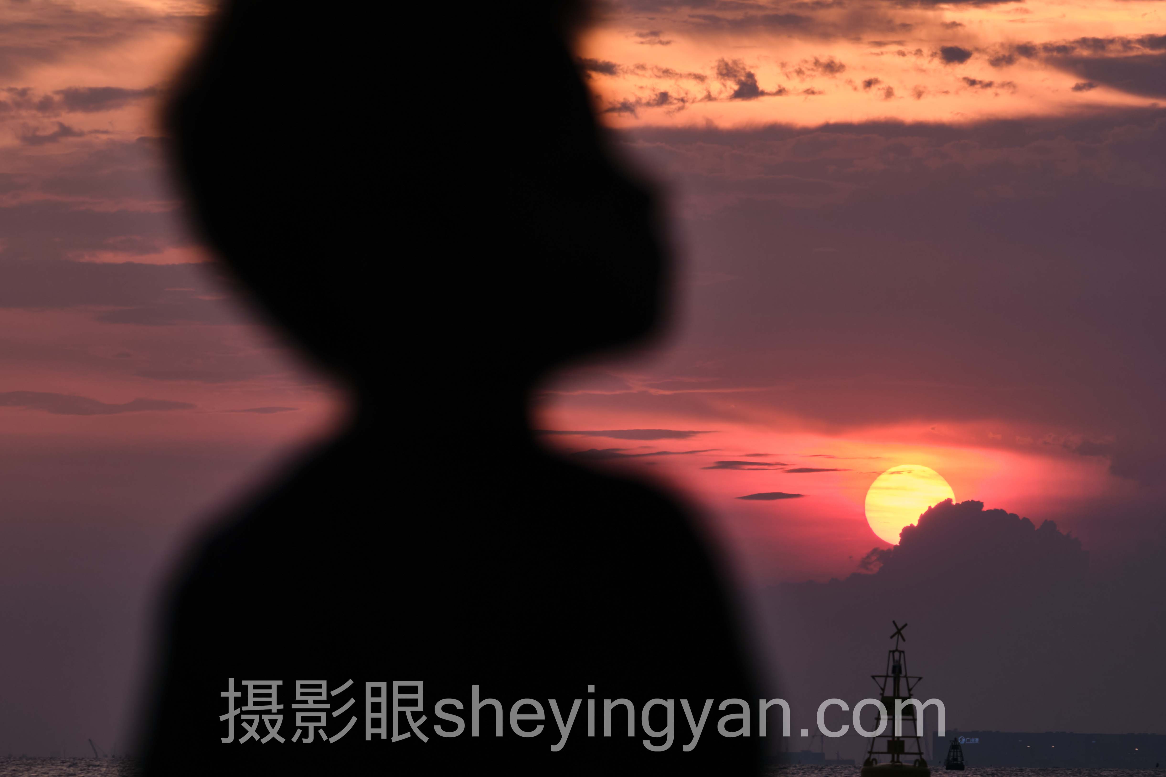 照片点评怎么做？3个案例拆解摄影眼官网的底层逻辑